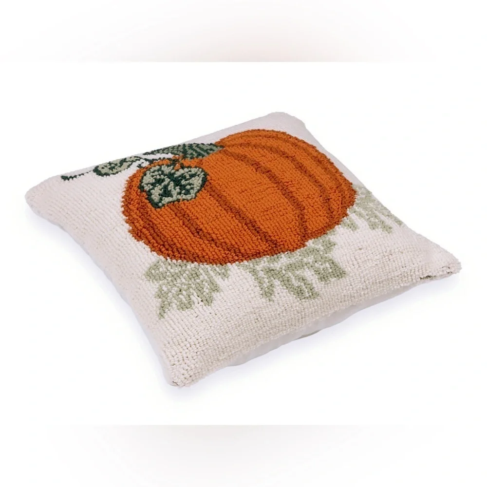 Ivory Pumpkin Knit Loop Throw Pillow Fall Autumn Home Decor Thanksgiving NWT